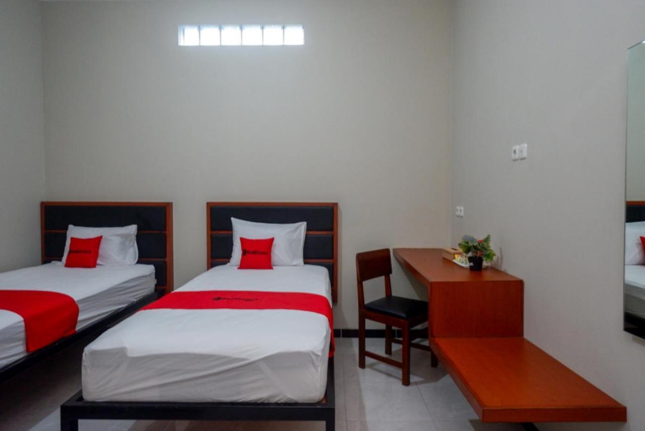 Reddoorz Near Kampus Ump Purwokerto 2 Hotel Sumbang Bagian luar foto